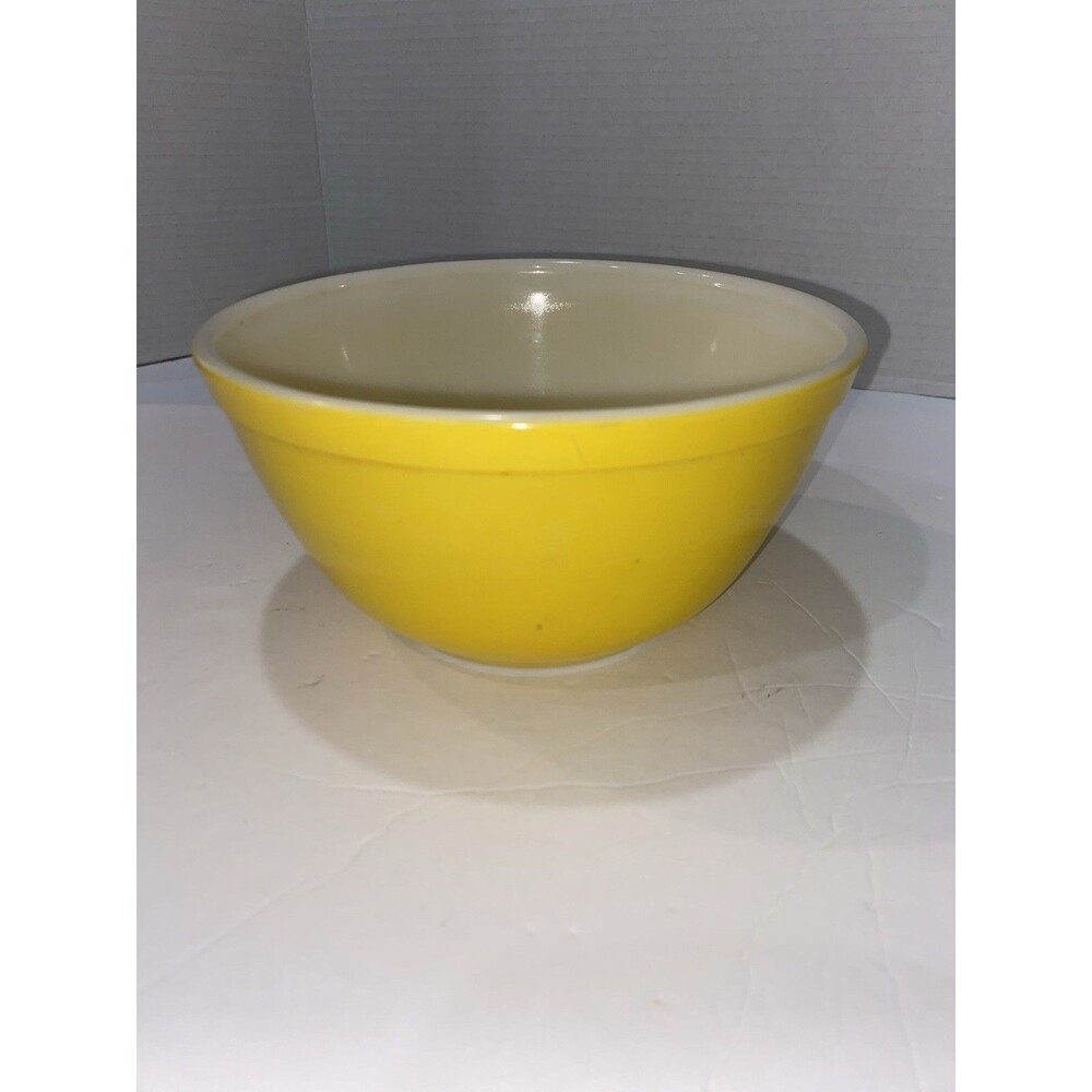 Pyrex Nesting Mixing Bowl 402 Yellow 1 1/2 Qt Oven Ware As Is 7 Inch